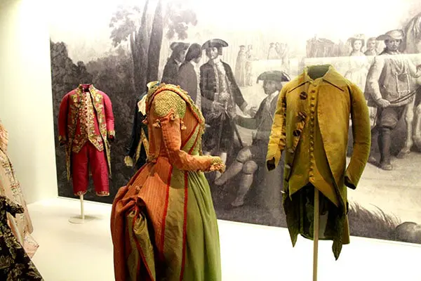 Trajes-de-epoca